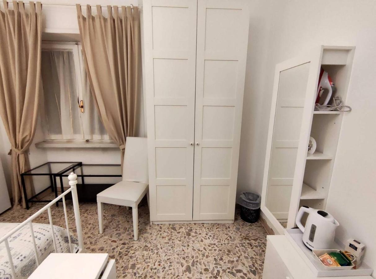 Sergio Tourist Rental Close Tiburtina Station Roma Exterior foto