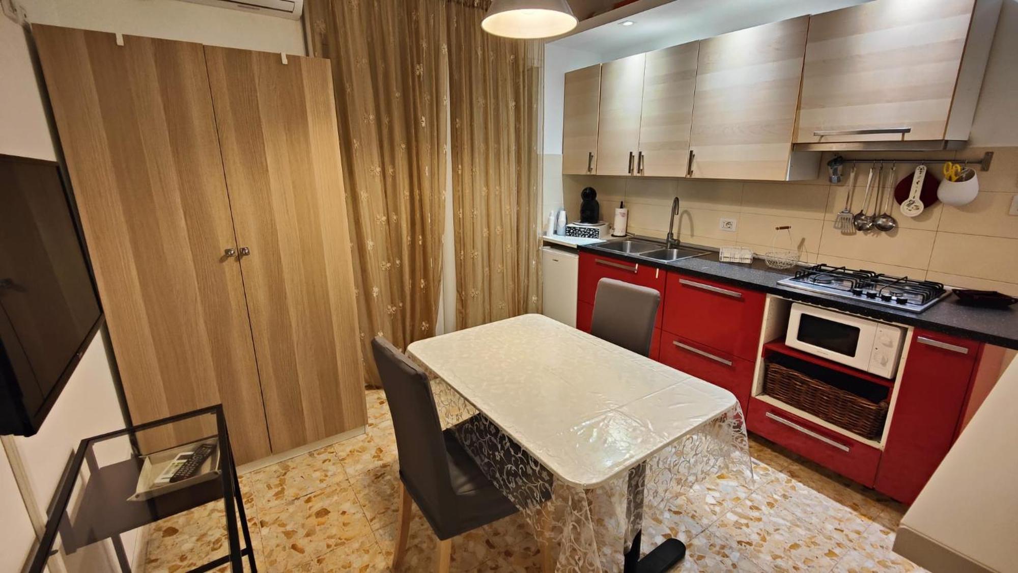 Sergio Tourist Rental Close Tiburtina Station Roma Exterior foto